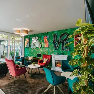 Arena Deluxe & , Szeged Hungary