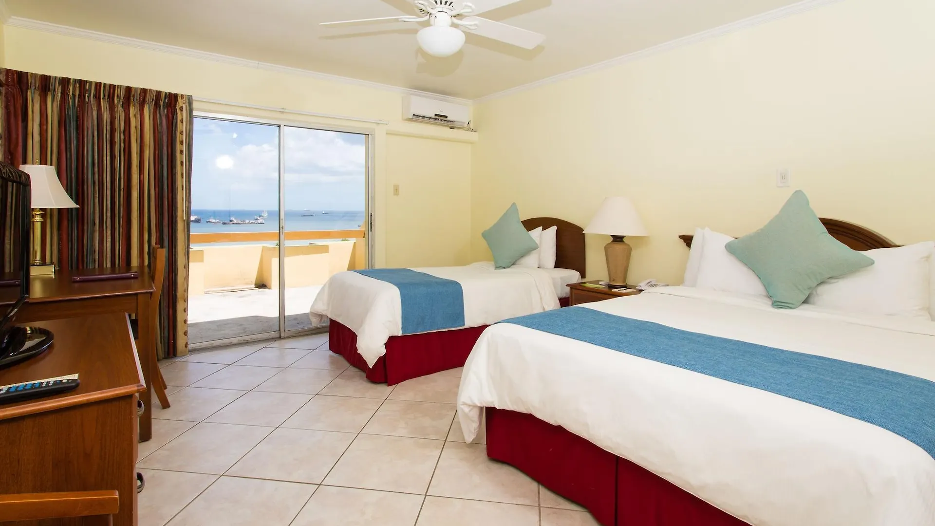 Cara Hotels Trinidad Claxton Bay 3*,